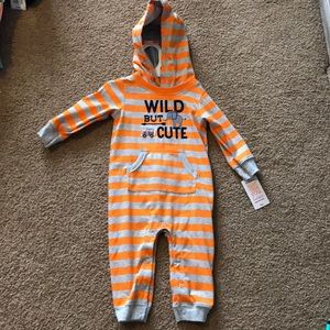 Carter’s NWT Striped Hooded Jumper (9 month)